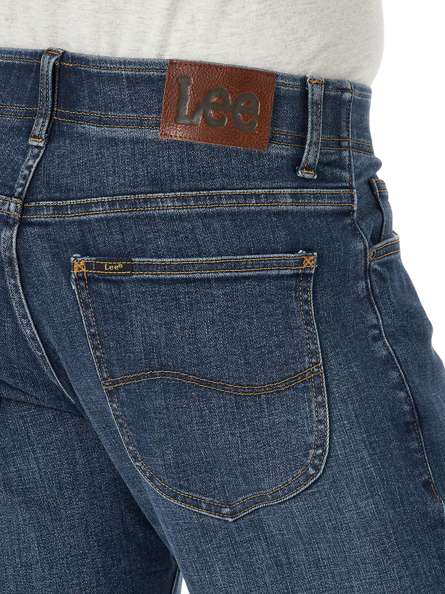 Lee Men's Extreme Motion Straight Taper Jean Scott 35W x 32L